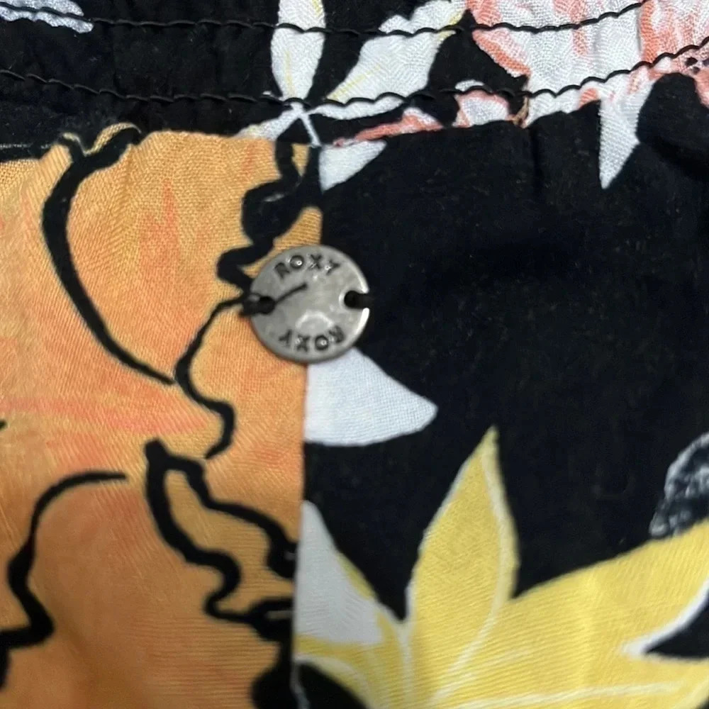 ROXY Black Floral Print Pull On Beach Pants. Size S - Picture 6 of 6